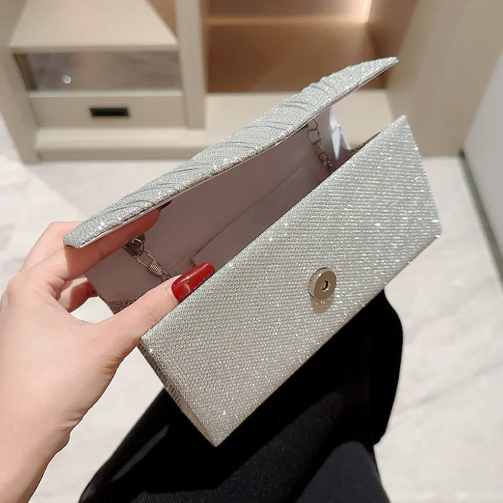 Pochette de soirée femme scintillante, à strass ou argentée