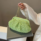 Pochette en paille femme avec chaîne dorée, quatre coloris