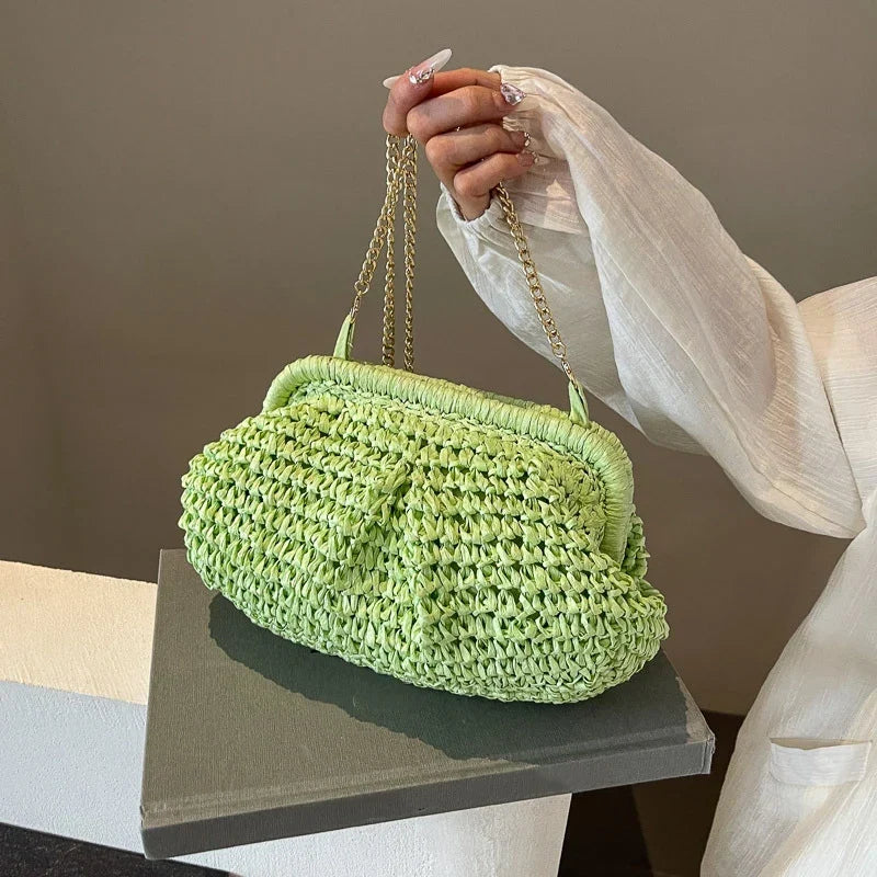 Pochette en paille femme avec chaîne dorée, quatre coloris