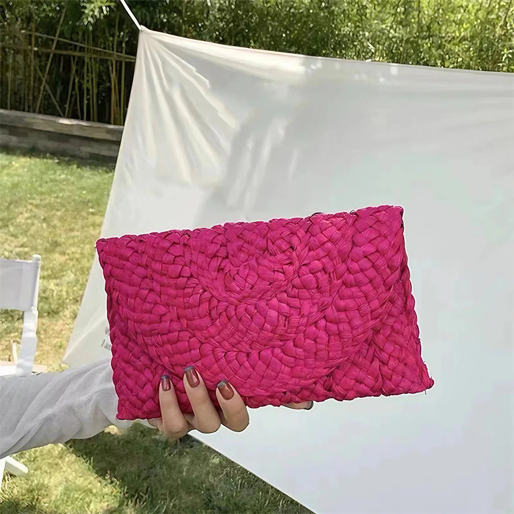 Pochette en paille tressée femme, rabat aimanté, huit coloris, rose