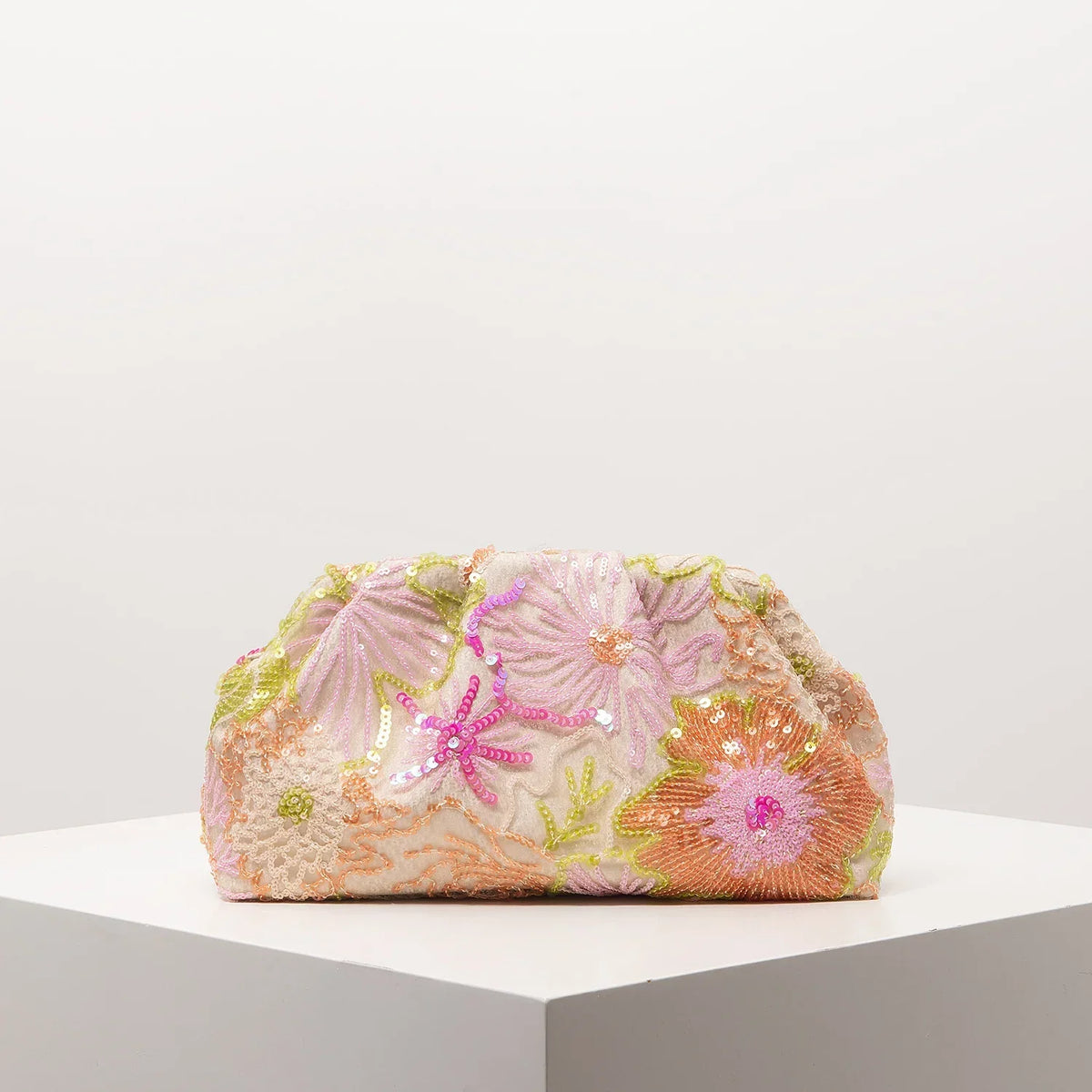 Pochette de soirée à sequins et fleurs brodées, velours
