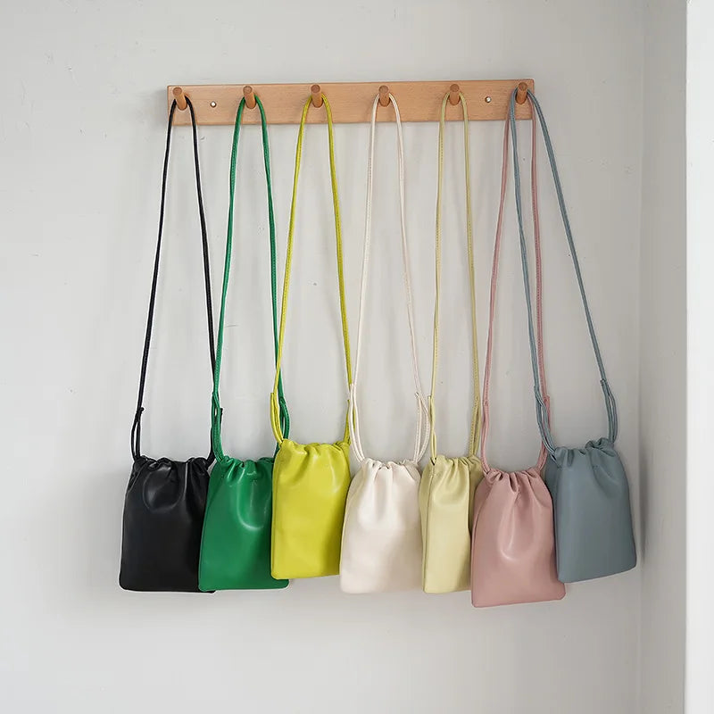 Pochette téléphone bandoulière femme à cordon, sept coloris