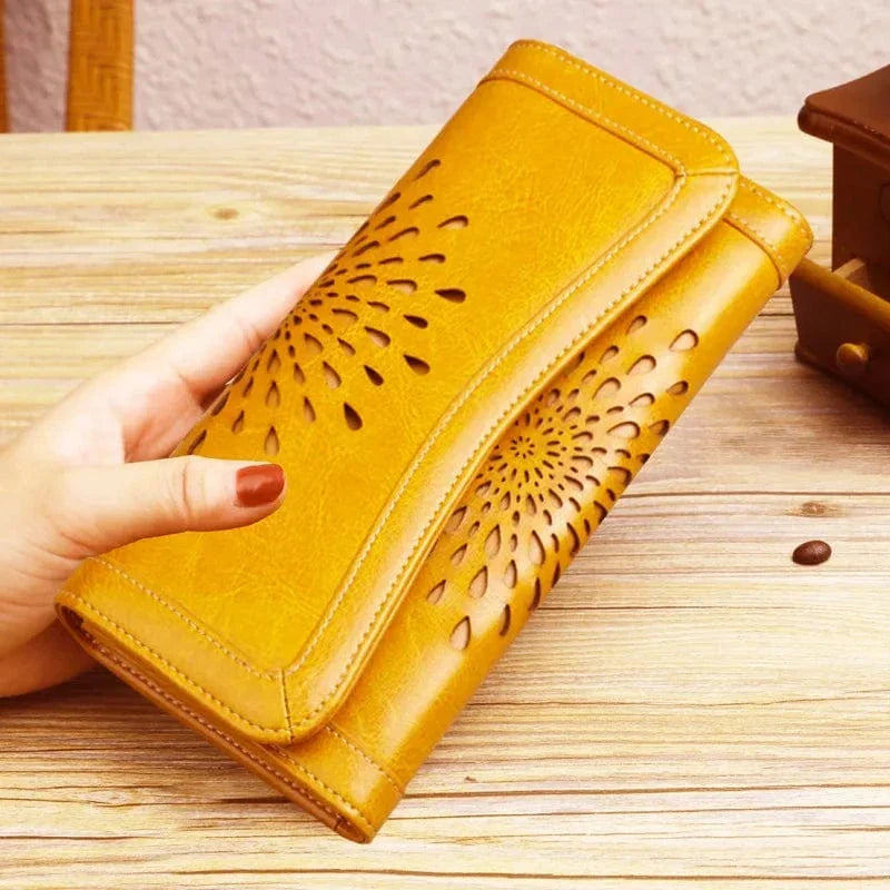 Portefeuille femme en cuir souple, fleur gravée, six coloris, jaune
