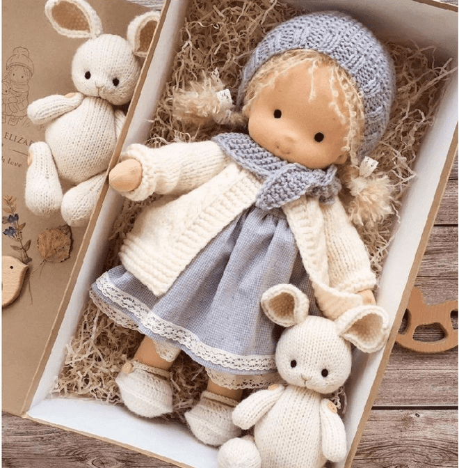 Poupée en tissu style Waldorf pour enfant, dès 3 ans, sept coloris, bleu