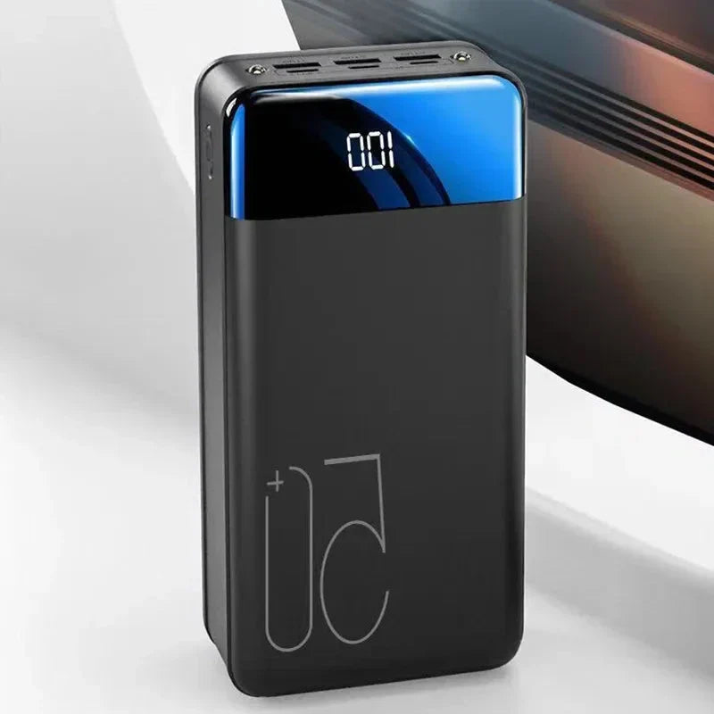 Batterie externe 100 000 mAh, USB-A, USB-C et sortie DC