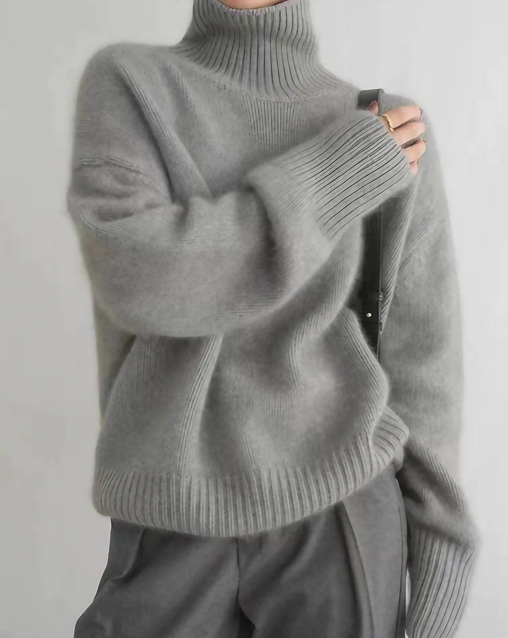 Pull col roulé femme d'hiver, gris ou beige, gris