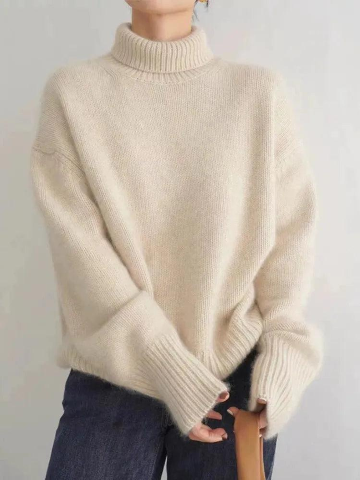 Pull col roulé femme d'hiver, gris ou beige, beige
