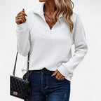 Pull femme en maille côtelée, col montant à demi-zip, blanc