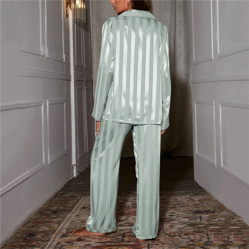 Pyjama satiné femme, cinq coloris, du S au 2XL
