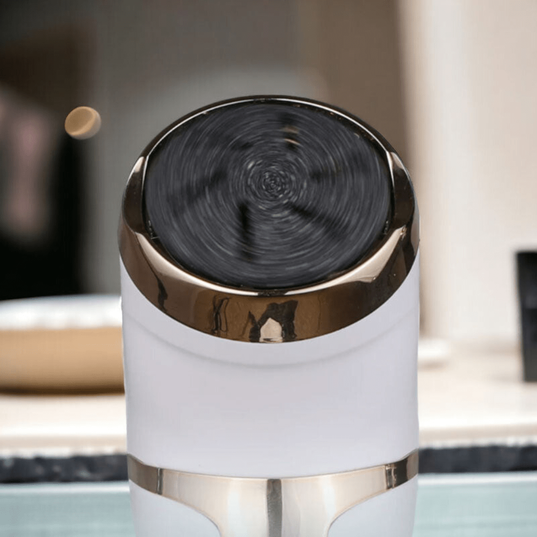 Râpe à pieds électrique rechargeable contre les callosités