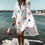 Robe chemise blanche fluide, manches longues, imprimés au choix, blanc à petites fleurs