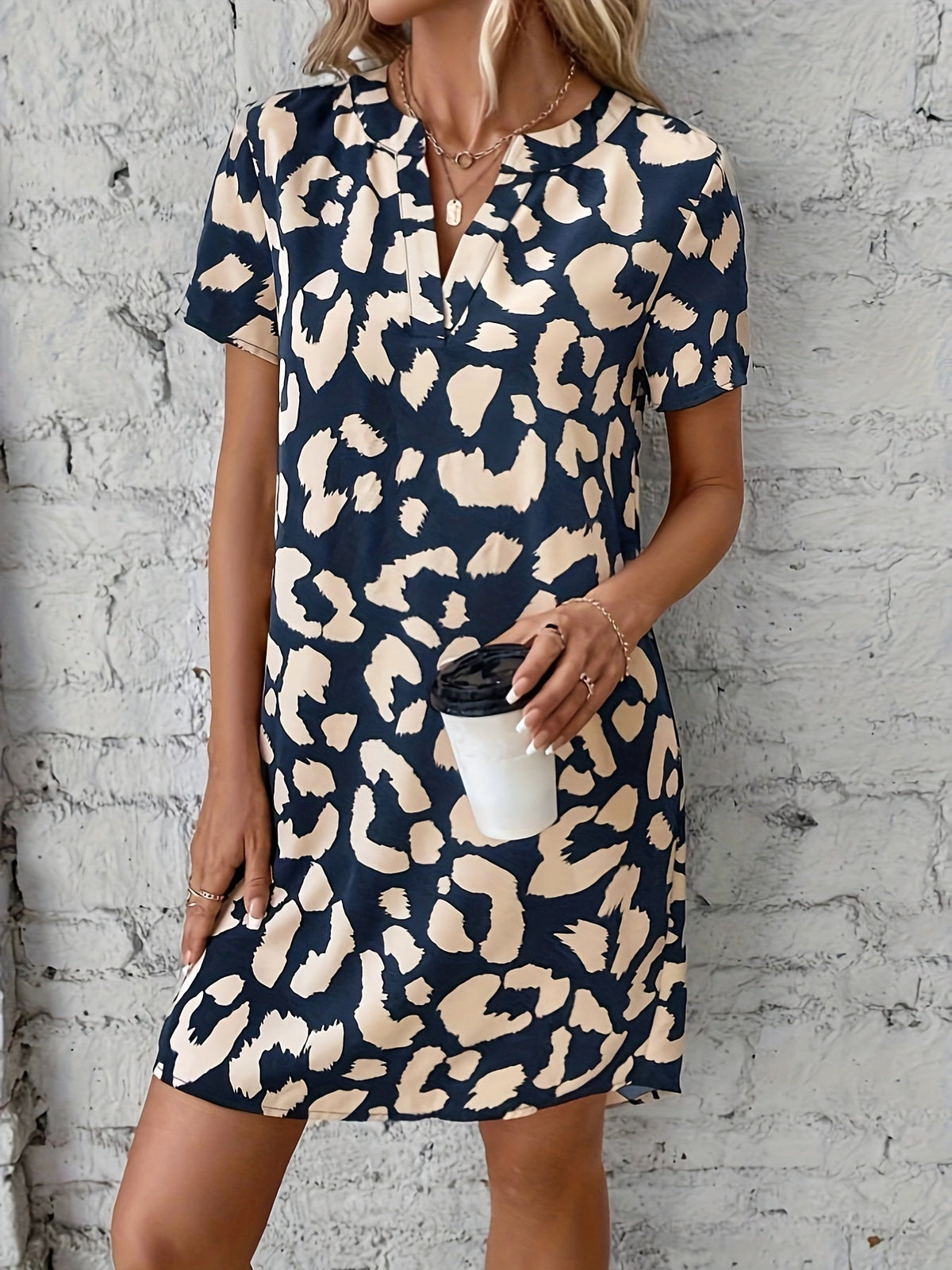 Robe imprimé léopard col V à manches courtes, du S au XL