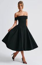 Robe de cocktail midi femme, col bardot et jupe évasée, noir