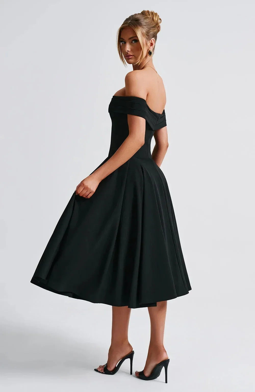 Robe de cocktail midi femme, col bardot et jupe évasée