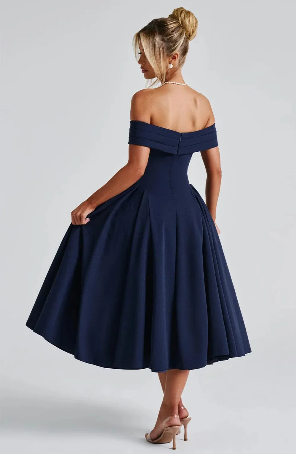 Robe de cocktail midi femme, col bardot et jupe évasée