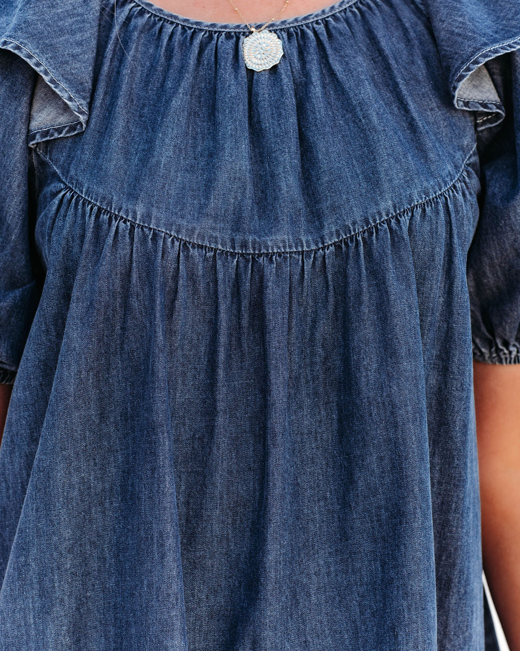Robe courte en jean femme à manches bouffantes, coupe ample
