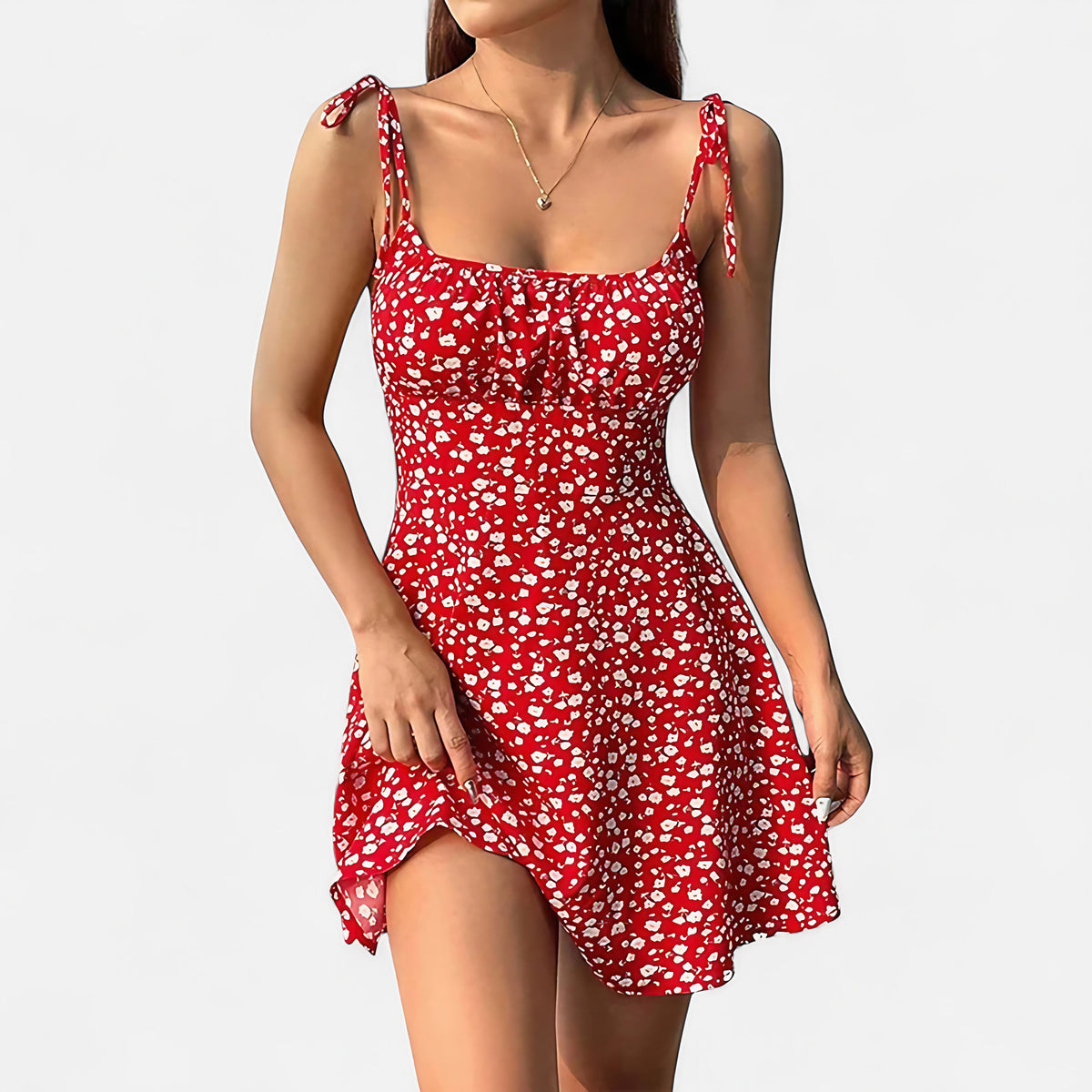 Robe courte fleurie à fines bretelles réglables, rouge