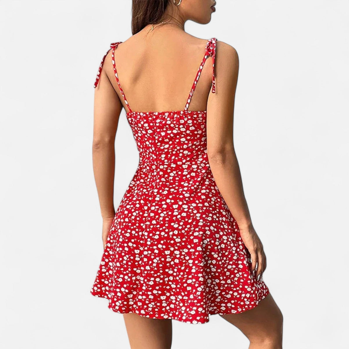 Robe courte fleurie à fines bretelles réglables
