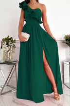 Robe de cocktail épaules dénudées à volants, fente à l'ourlet, vert