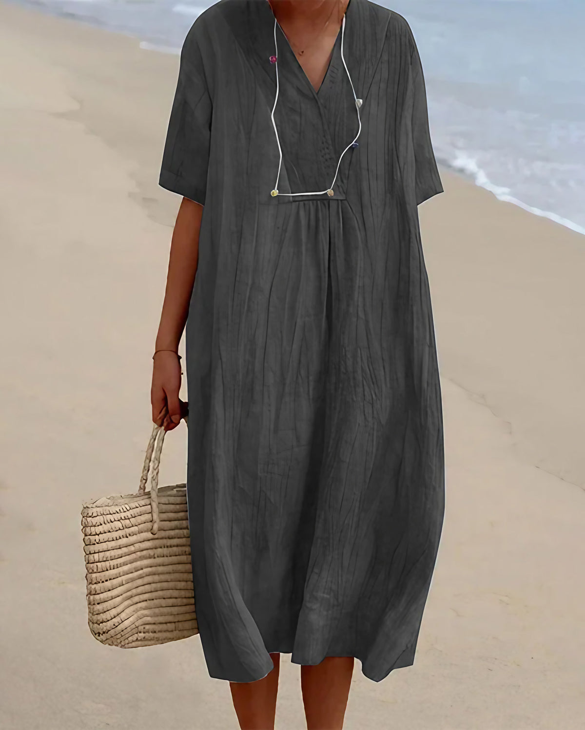 Robe d'été femme, buste ajusté et jupe évasée, noir