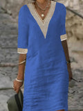 Robe femme col V bordé de dentelle, manches 3/4, coupe ample, bleu