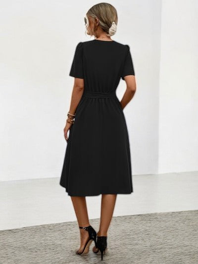 Robe d'été fluide à encolure crantée et nœud, du S au XL