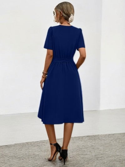 Robe d'été fluide à encolure crantée et nœud, du S au XL
