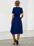 Robe d'été fluide à encolure crantée et nœud, du S au XL