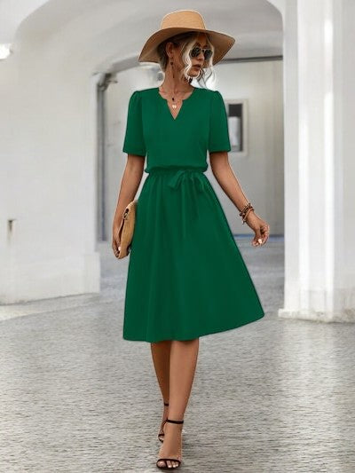 Robe d'été fluide à encolure crantée et nœud, du S au XL