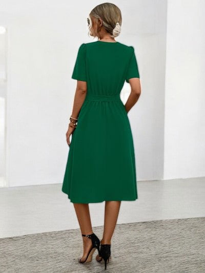 Robe d'été fluide à encolure crantée et nœud, du S au XL