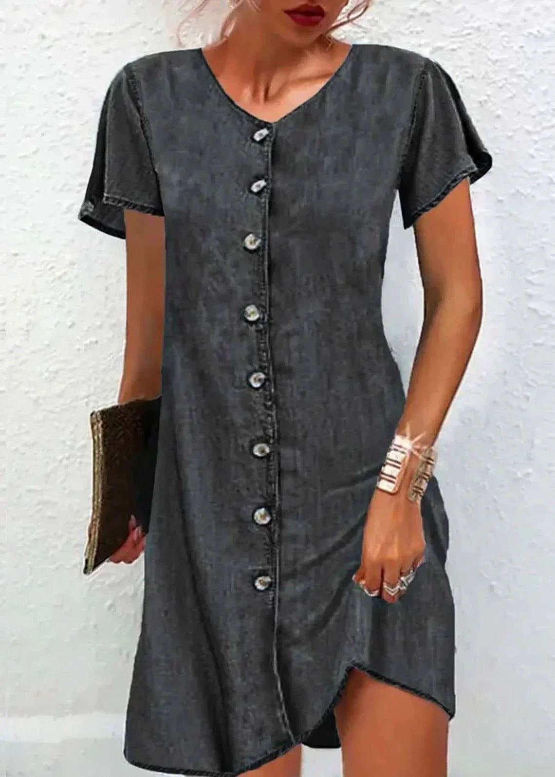 Robe en denim patchwork mi-longue, col V, manches courtes, boutons, noir