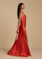 Robe longue asymétrique une épaule, dos ouvert, ceinture