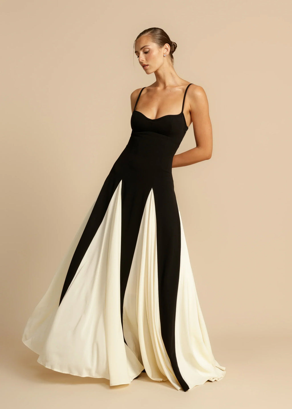 Robe longue color block noir et blanc, du XS au XL