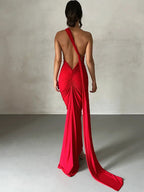 Robe longue asymétrique une épaule, coupe moulante, rouge