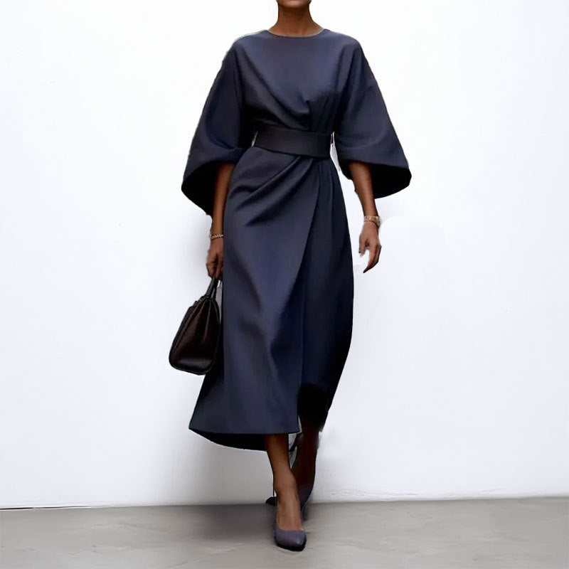 Robe longue femme cintrée à manches chauve-souris et drapé, bleu marine