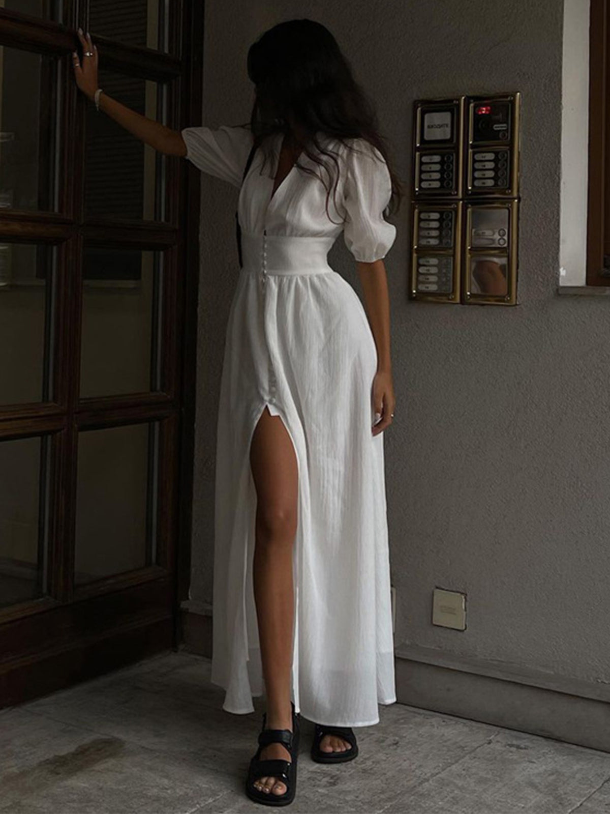 Robe longue col V pour soirées d'été, blanche ou noire