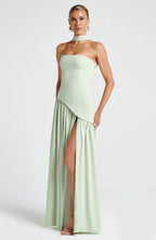 Robe de soirée longue fendue à bustier, foulard assorti