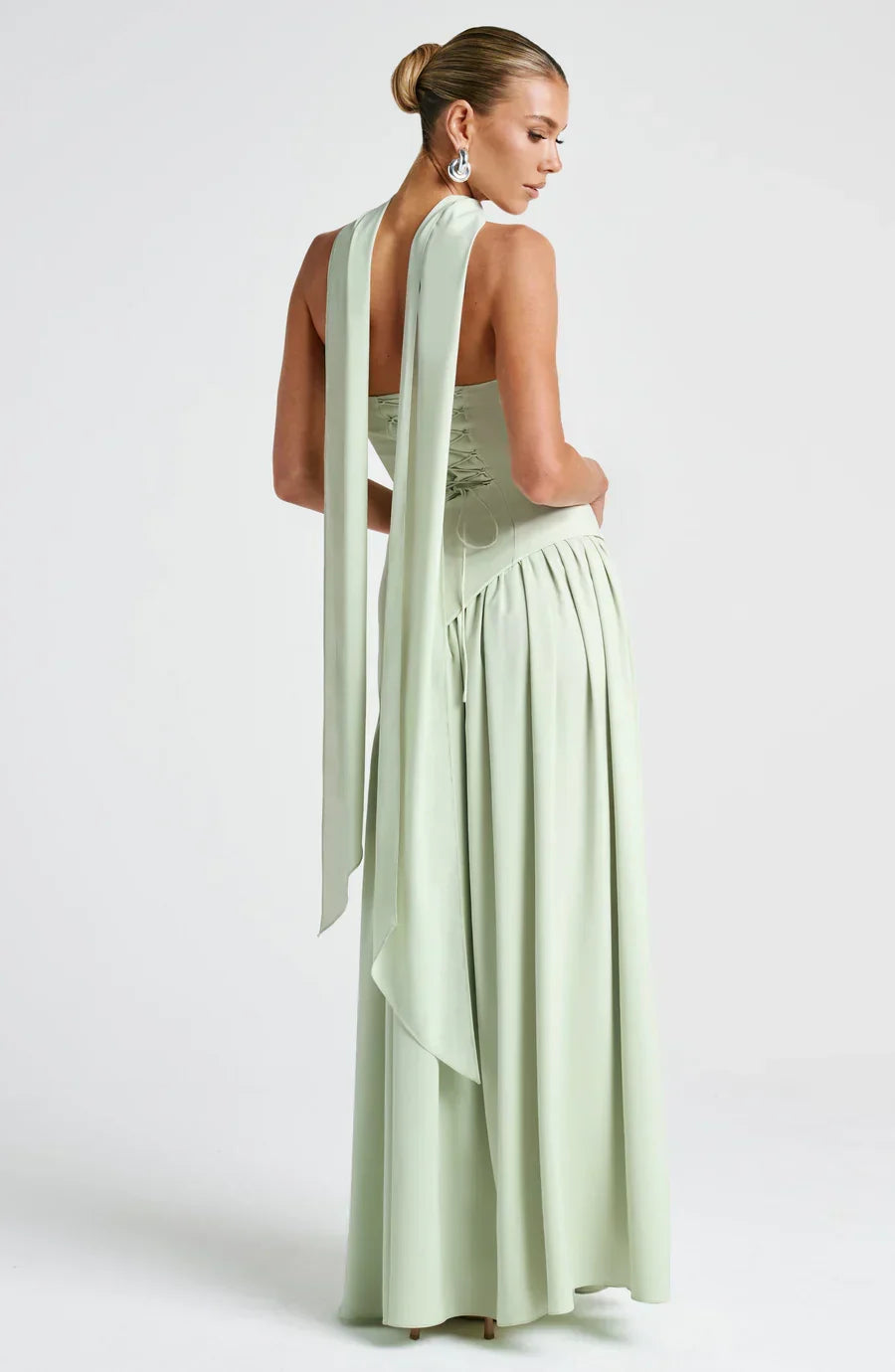 Robe de soirée longue fendue à bustier, foulard assorti