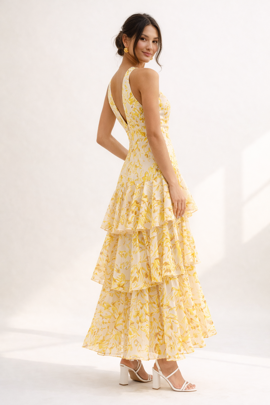 Robe longue fleurie femme col V, jupe superposée à volants