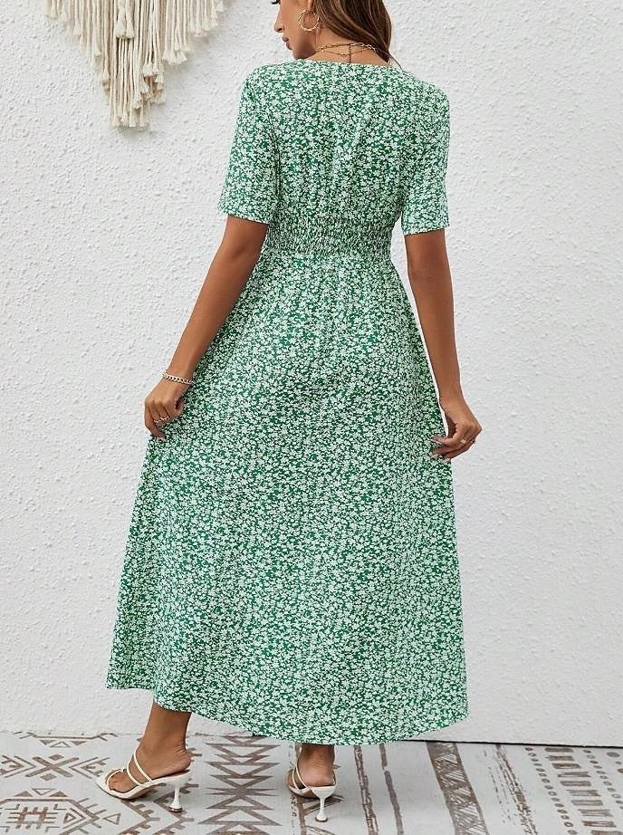 Robe longue fluide verte à col V et manches courtes