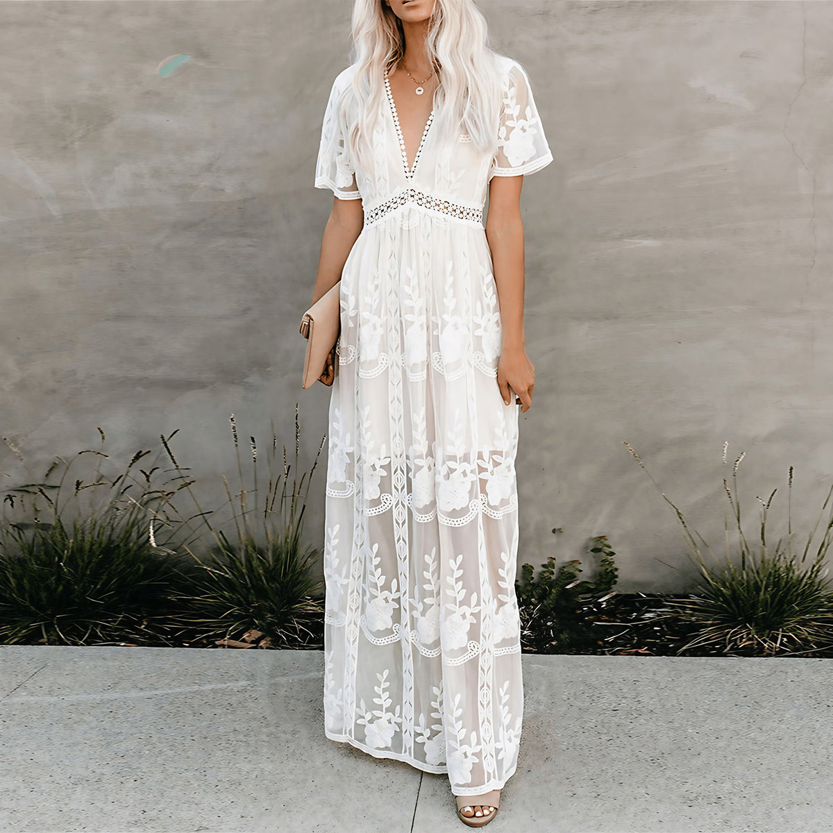 Robe longue d'été femme col V, coupe fluide, blanche ou noire, blanc