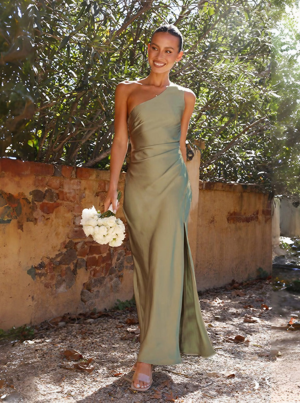Robe longue verte à fente asymétrique, coupe ajustée