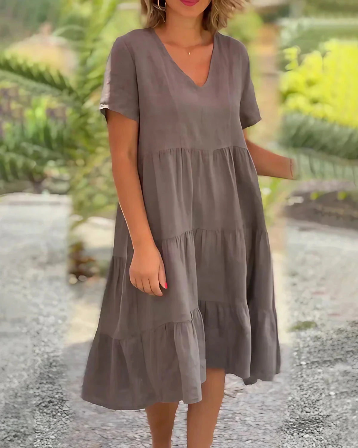 Robe fourreau mi-longue à décolleté V, trois coloris, marron