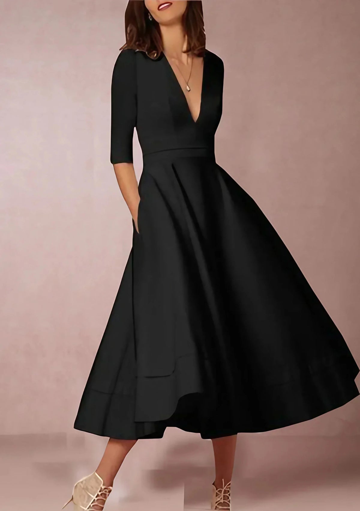 Robe midi trapèze col V, manches 3/4, haut cintré, noir