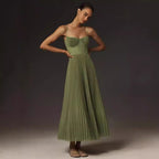 Robe midi bustier en tulle plissé vert, bretelles fines