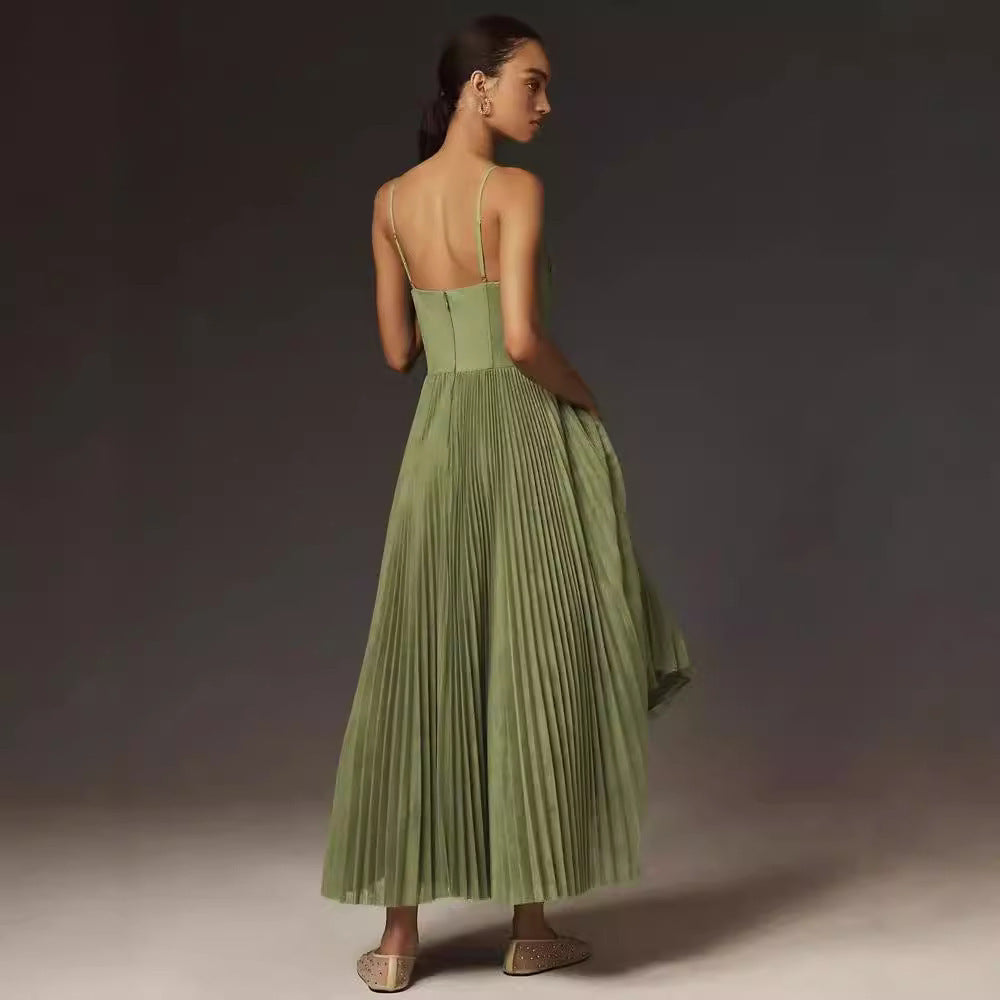 Robe midi bustier en tulle plissé vert, bretelles fines