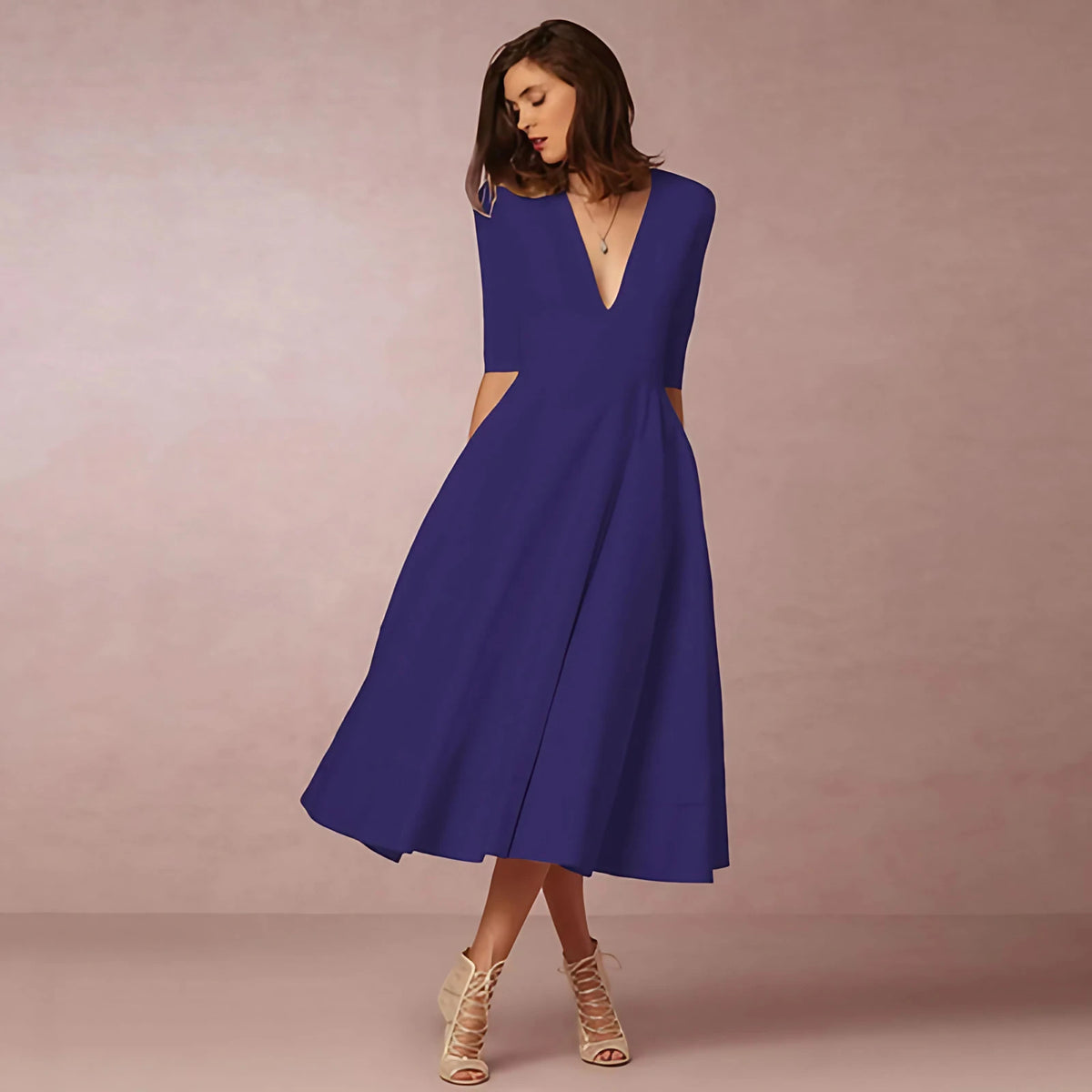 Robe midi cintrée à col rond, manches courtes, douze coloris, bleu marine