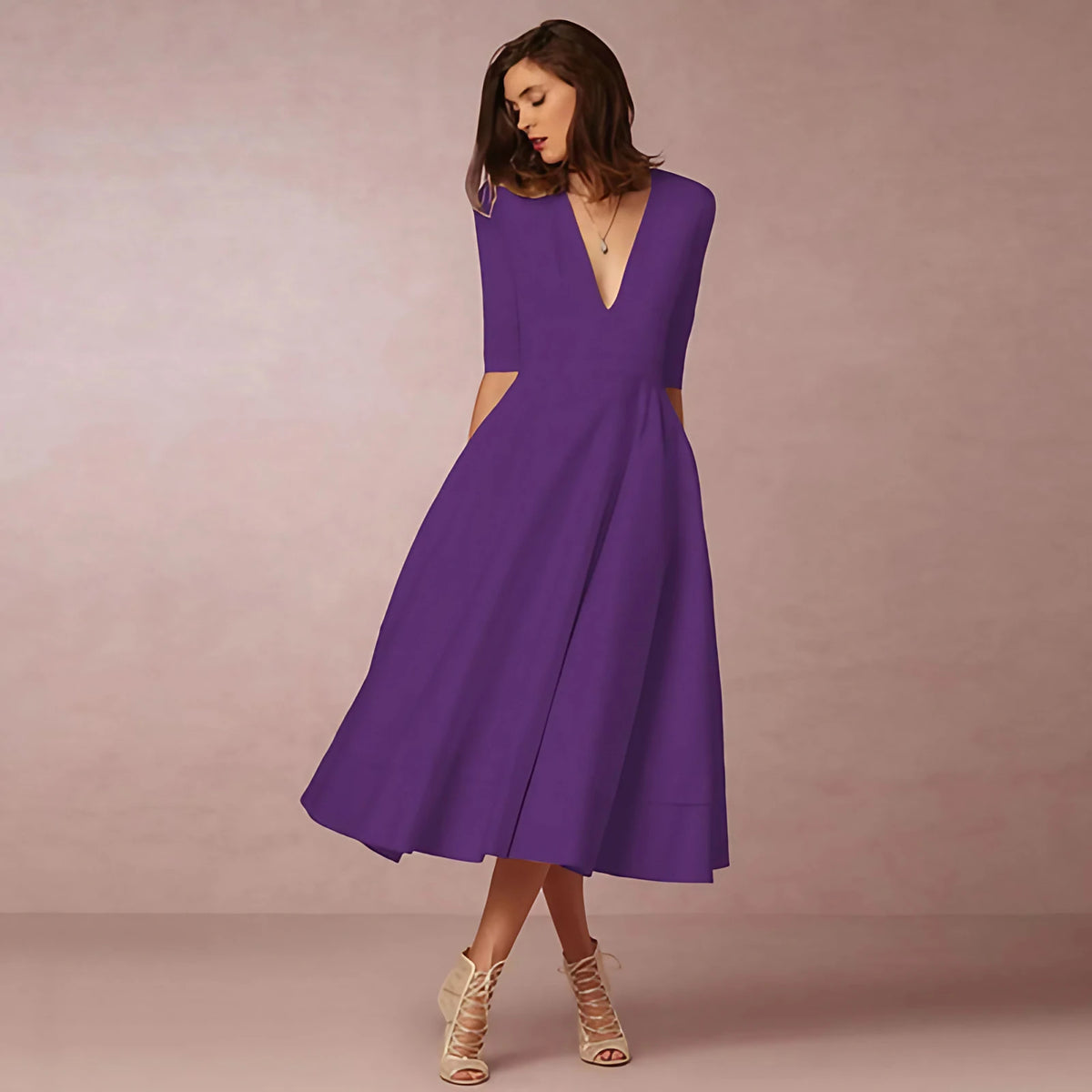 Robe midi cintrée à col rond, manches courtes, douze coloris, mauve