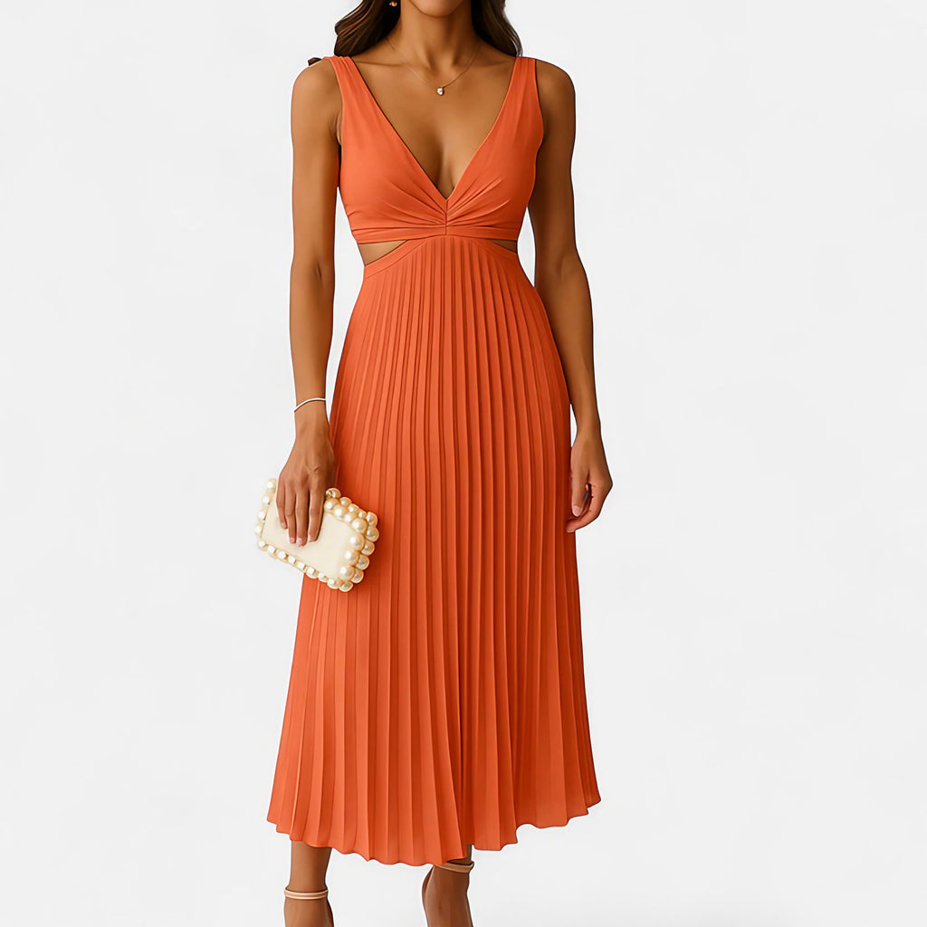 Robe midi satinée plissée, col V et découpes sur les côtés, orange