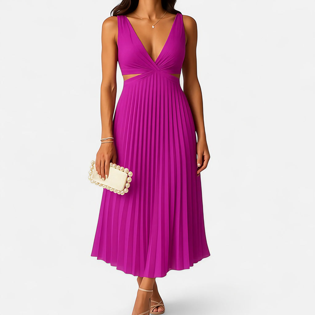 Robe midi satinée plissée, col V et découpes sur les côtés, violet